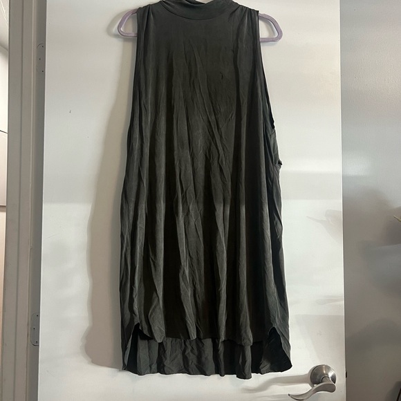 Lululemon dress - Picture 2 of 5